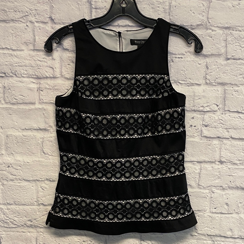 White House Black Market Black and White Lace Blouse Size 0